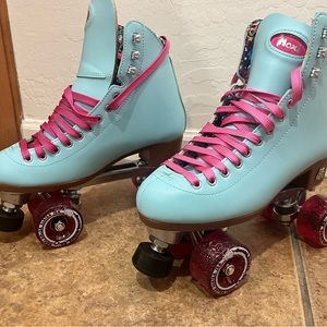 Moxie roller skates